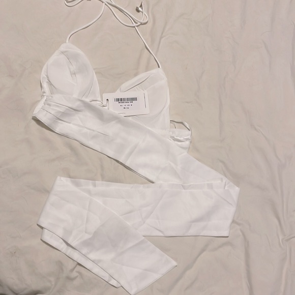 Hello Molly Crop Top - Picture 5 of 6